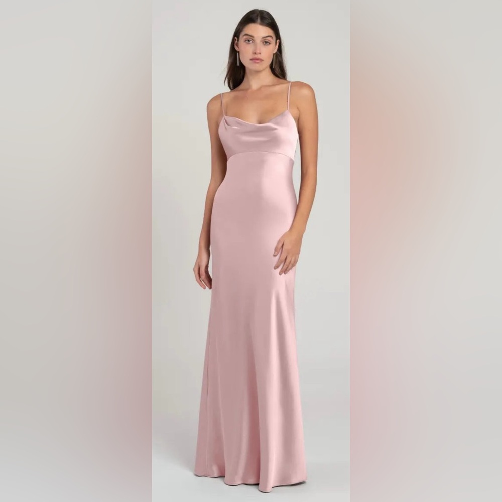 Jenny Yoo Bridesmaid Dress
Addison Dress
Powder Pink
Size 2